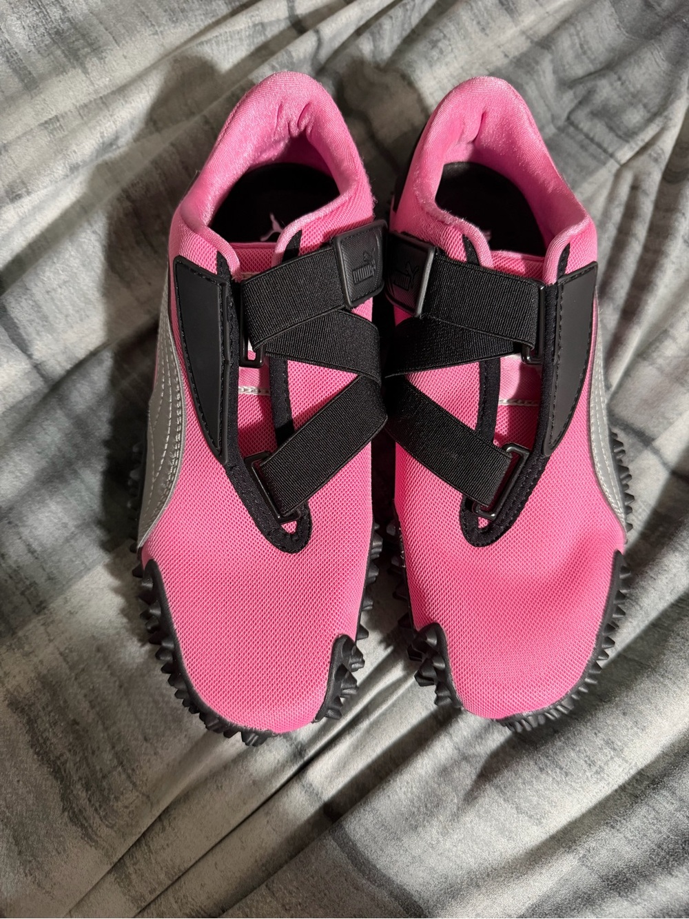 PUMA Mostro Mesh Sneakers – Pink/Black – Women's Size 6 – New Without Box